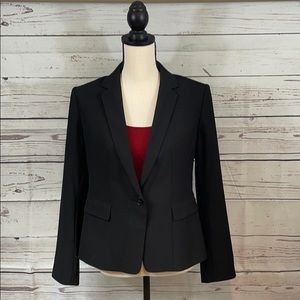 Ann Taylor One-button Blazer in Black (size 8P)